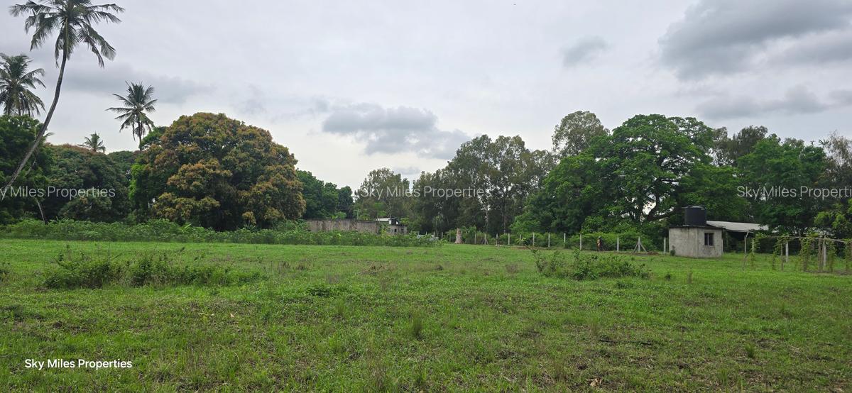 2 ac Land at Animo - 7