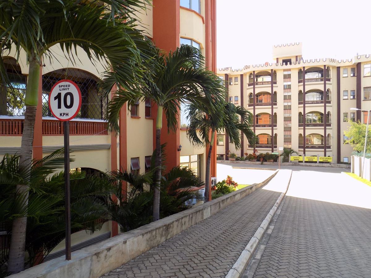 Serviced 3 Bed Apartment with En Suite in Shanzu - 18