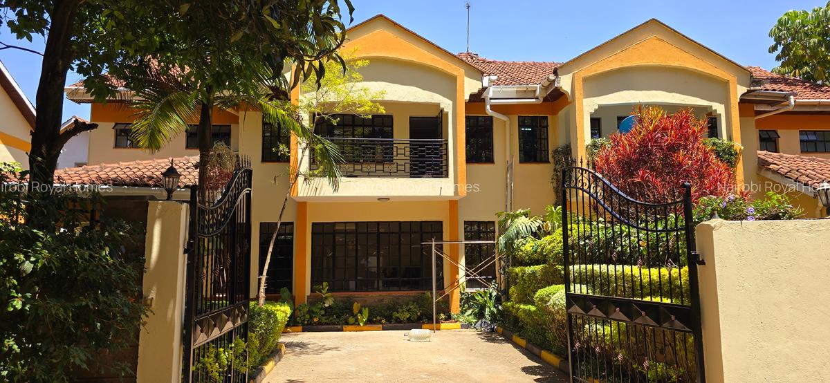 4 Bed Townhouse with En Suite at Lavington Road - 4