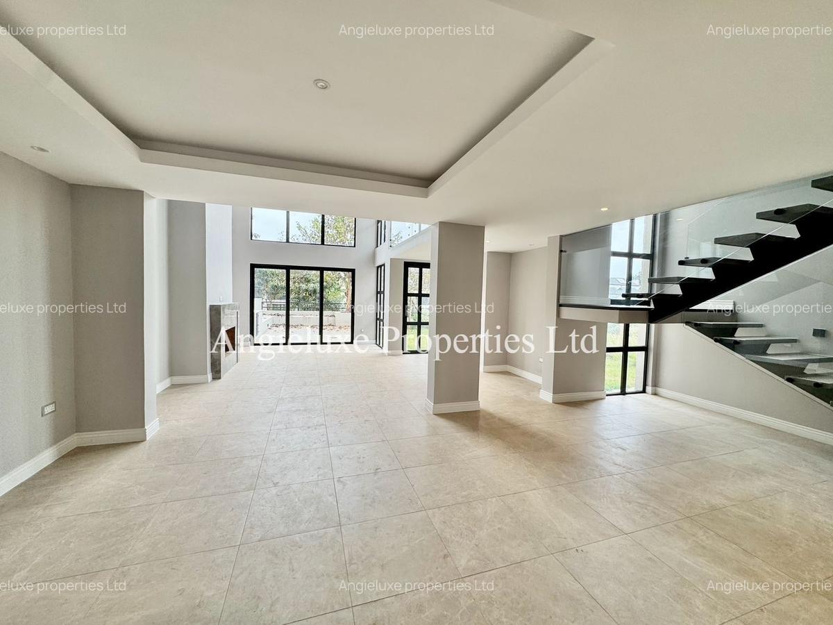 5 Bed Townhouse with En Suite at Runda - 2