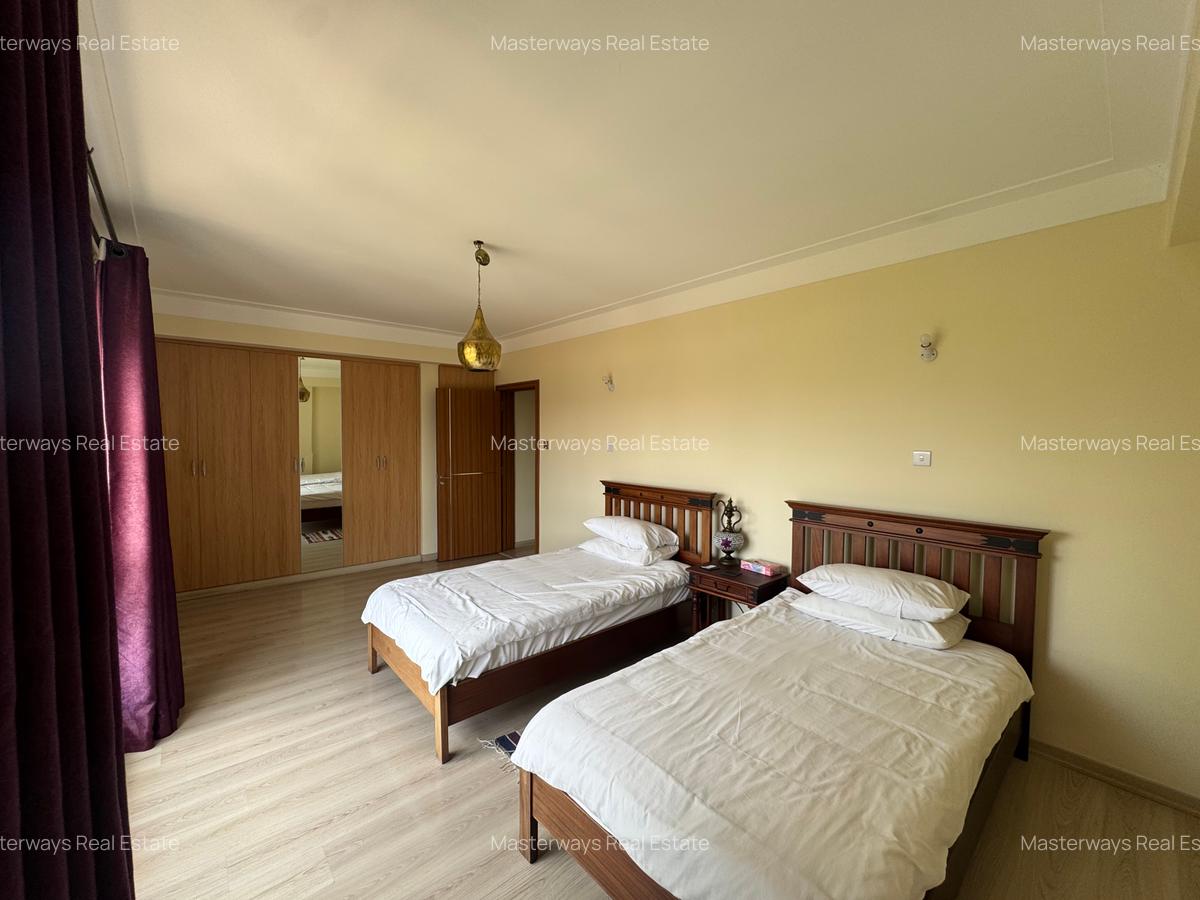 3 Bed Apartment with En Suite in Westlands Area - 13