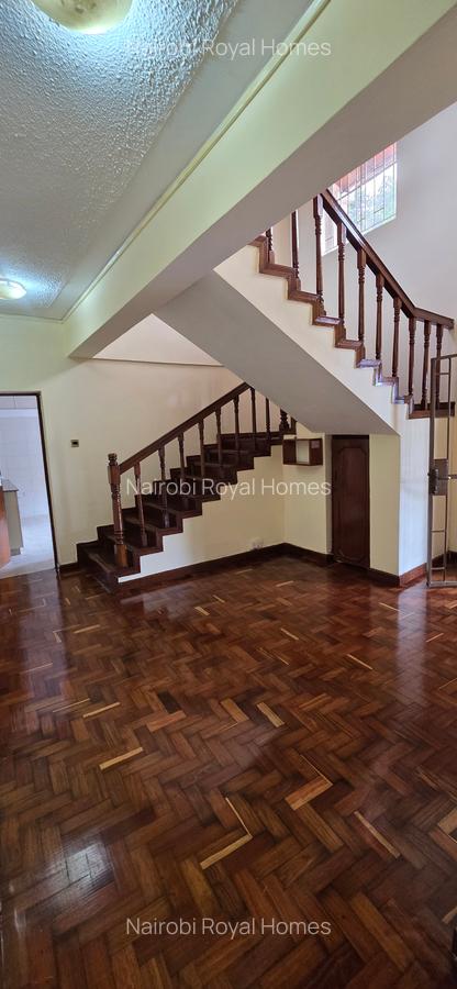 5 Bed House with En Suite at Rosslyn Road - 17