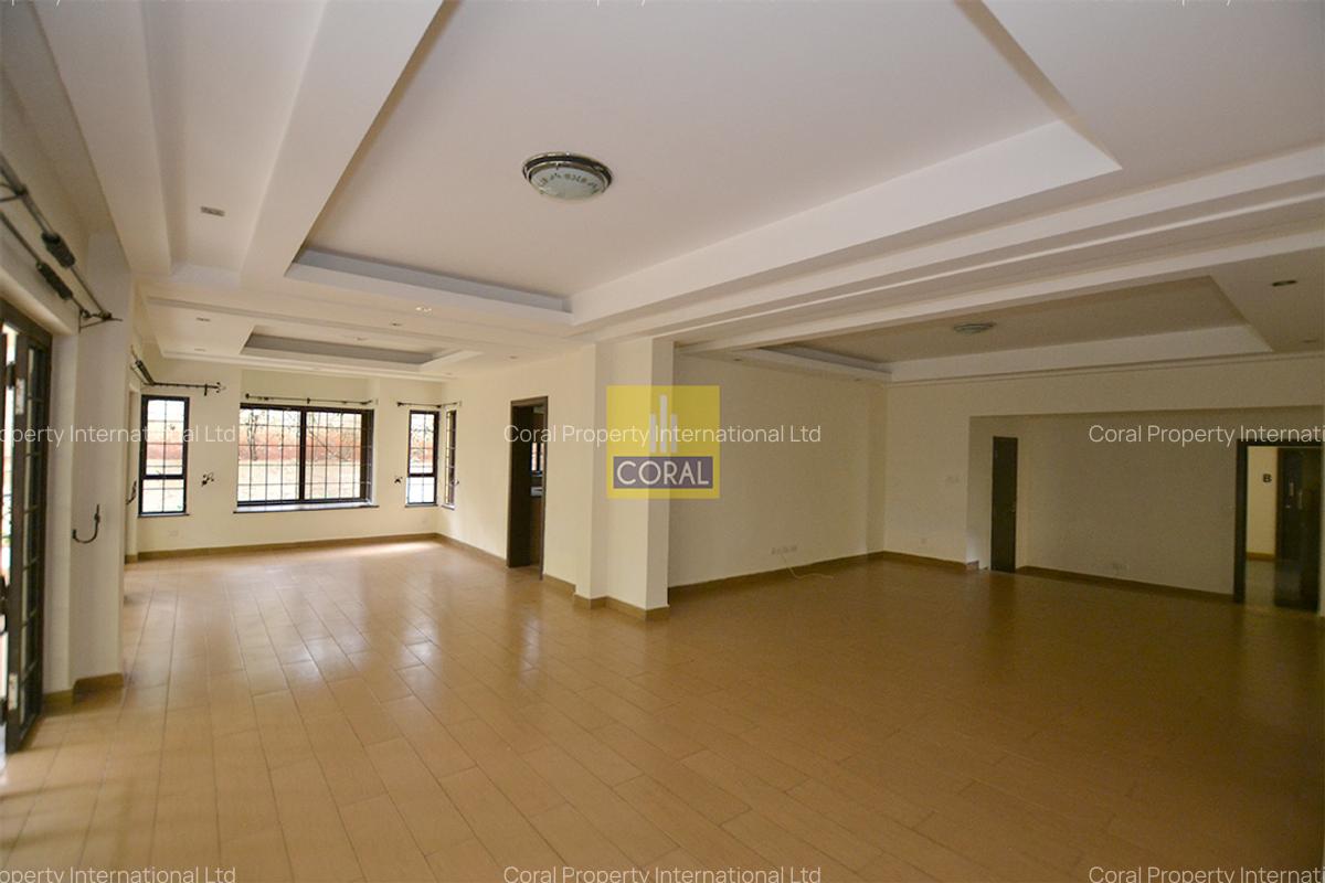 3 Bed Apartment in Riverside - 8