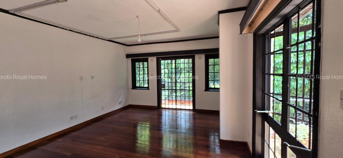4 Bed Townhouse with En Suite at Lavington Green - 6