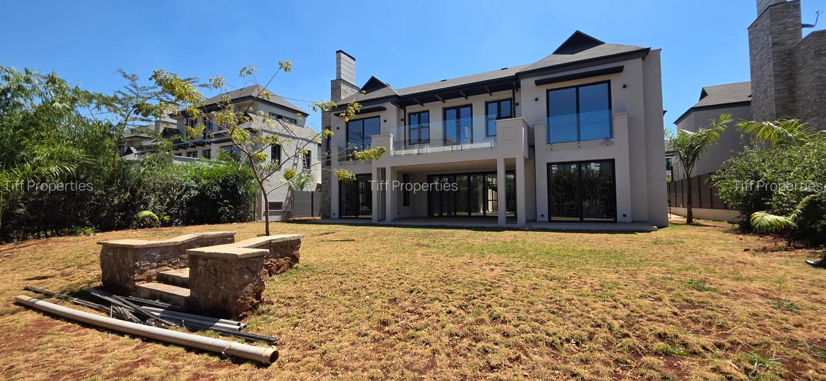 5 Bed Townhouse in Runda - 12