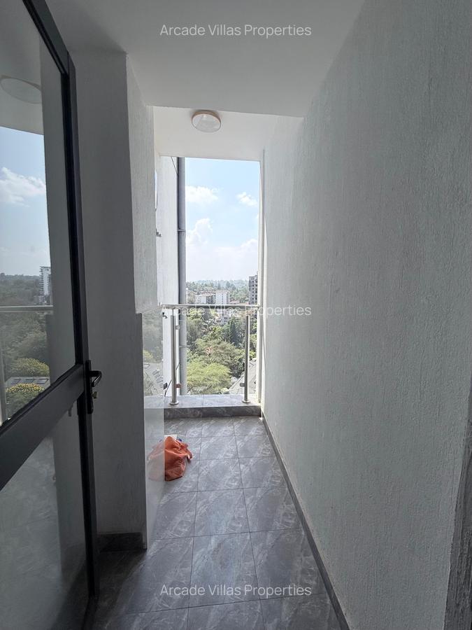 1 Bed Apartment with En Suite in Riverside - 15