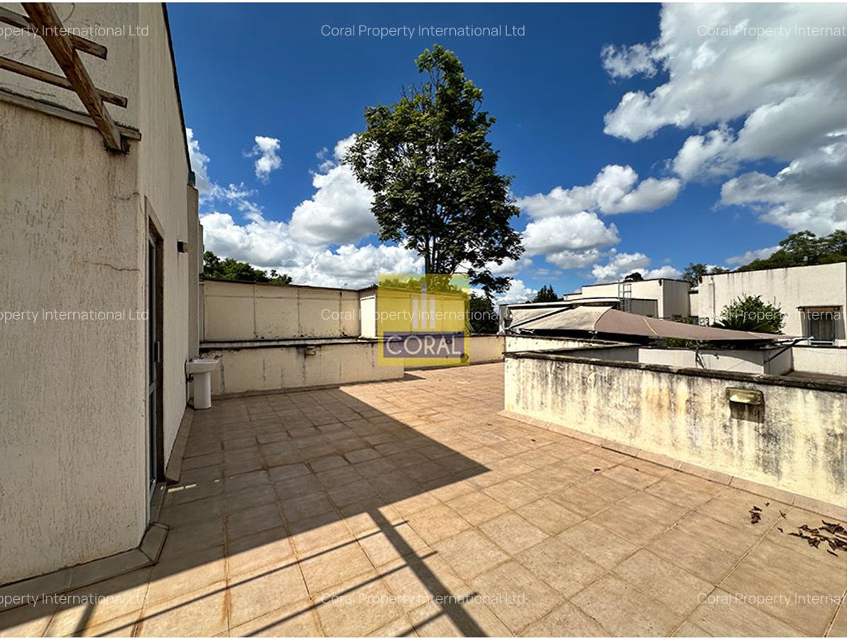 4 Bed Townhouse with Borehole in Westlands Area - 18