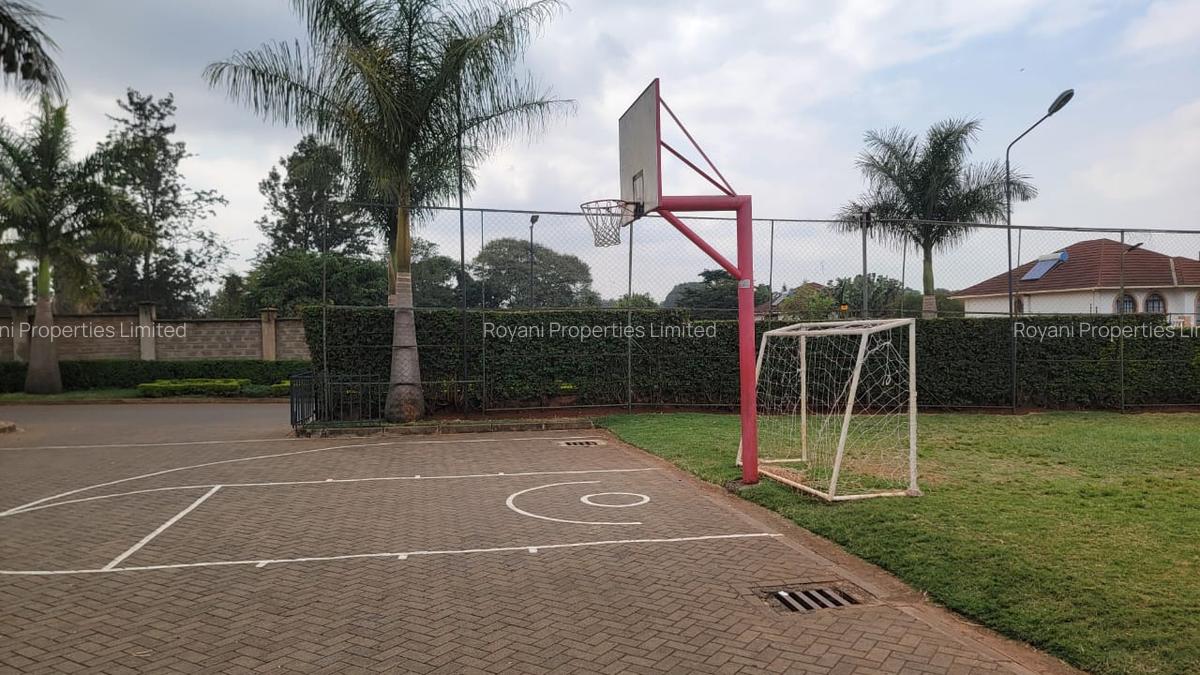 4 Bed House with En Suite in Kiambu Road - 20