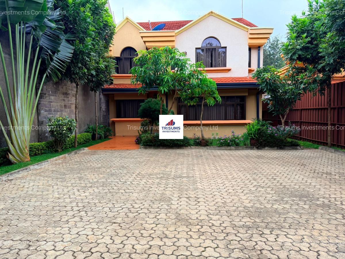 4 Bed House with En Suite in Runda - 1