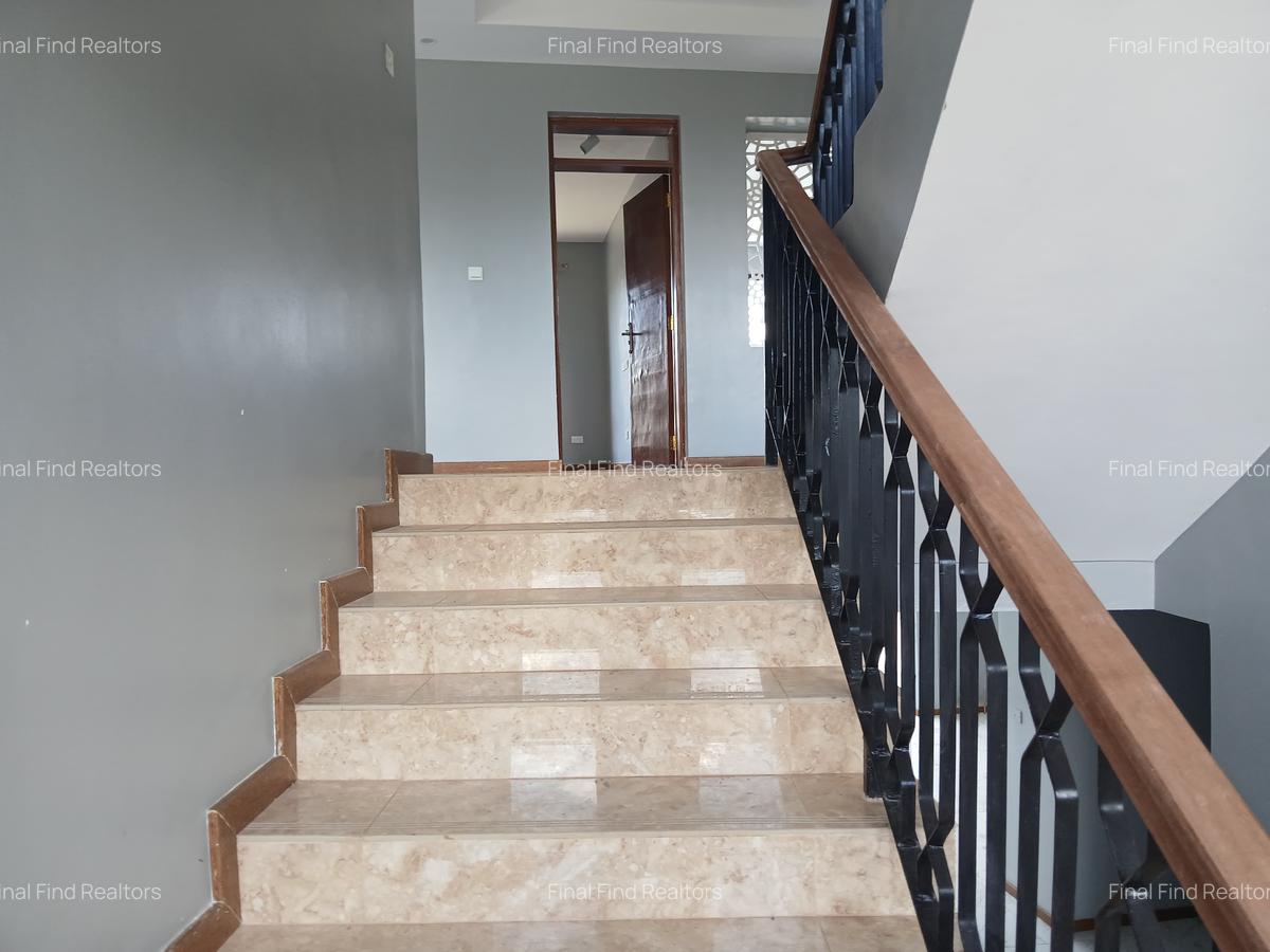 4 Bed Townhouse with Swimming Pool in Runda - 7