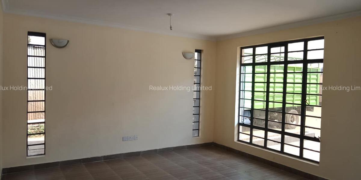 4 Bed Townhouse with En Suite in Gikambura - 4