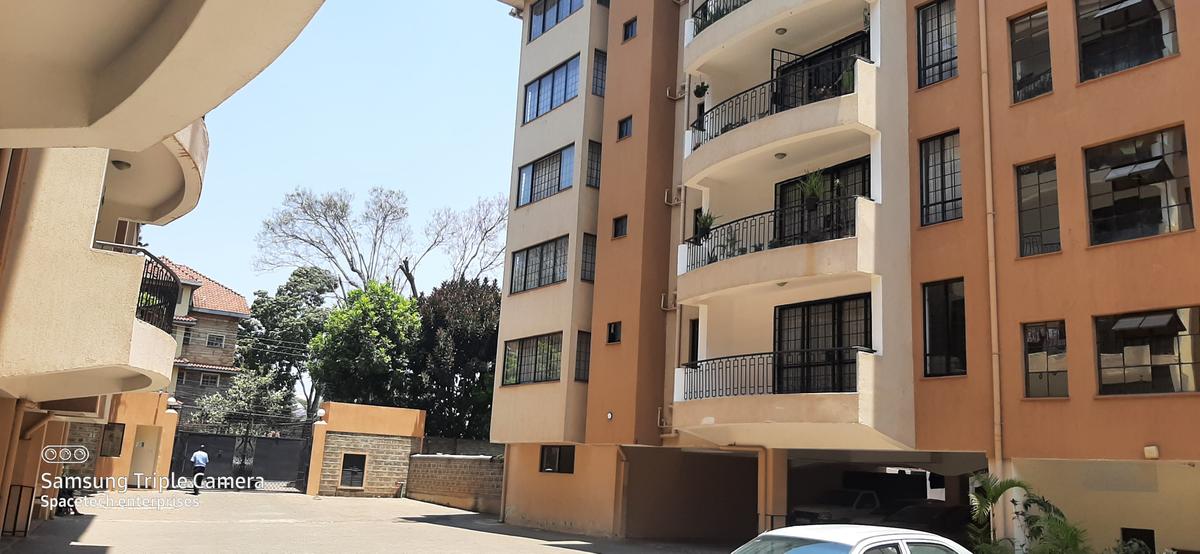 4 Bed Apartment with En Suite in Westlands Area - 2