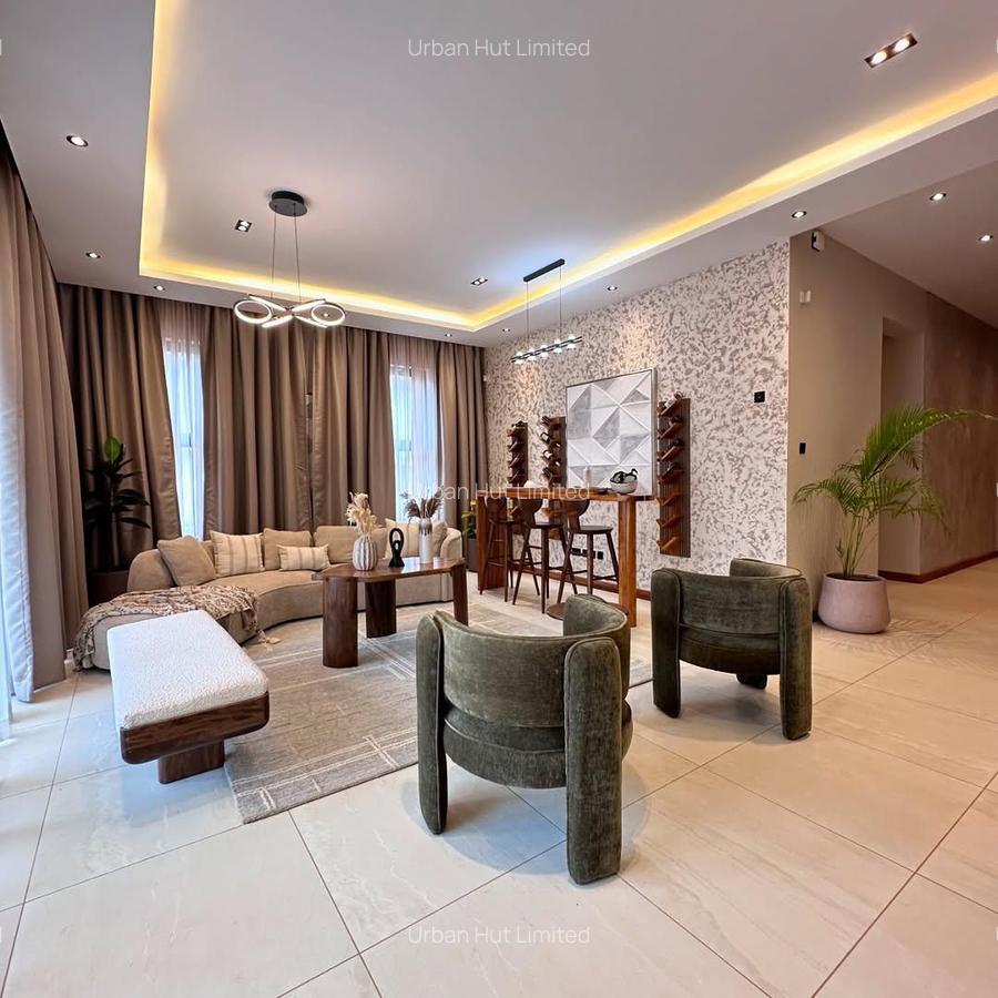 4 Bed House with En Suite in Westlands Area - 2