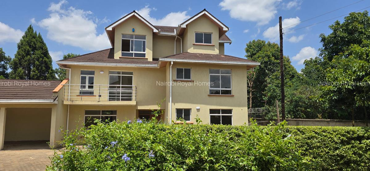 5 Bed Townhouse with En Suite at Kyuna Road - 17