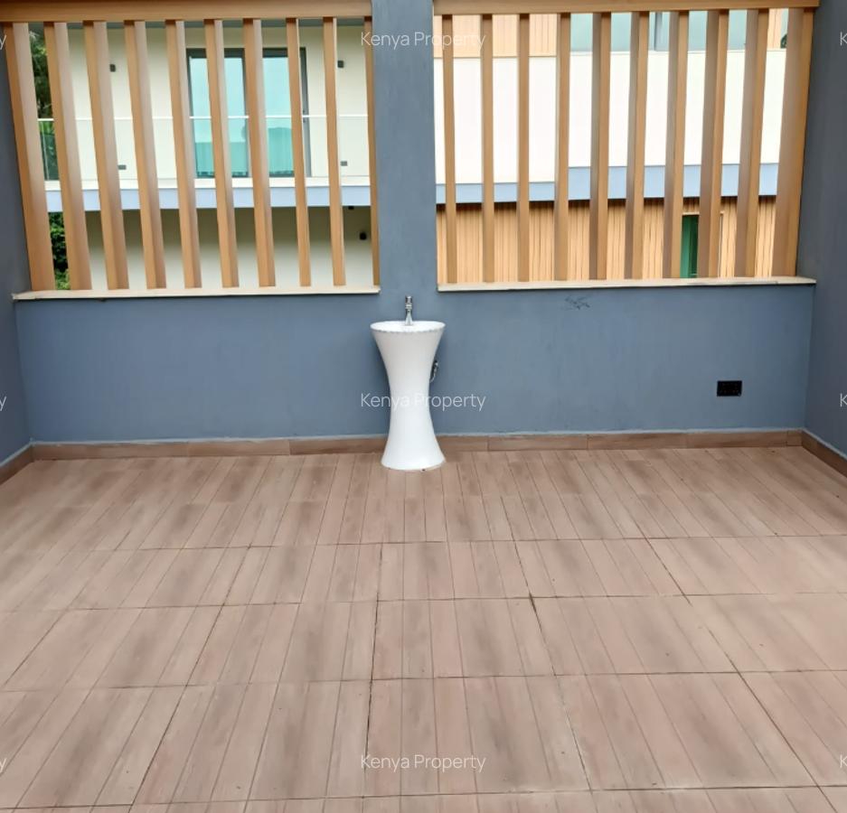 5 Bed Villa with En Suite at Chalbi Drive - 9