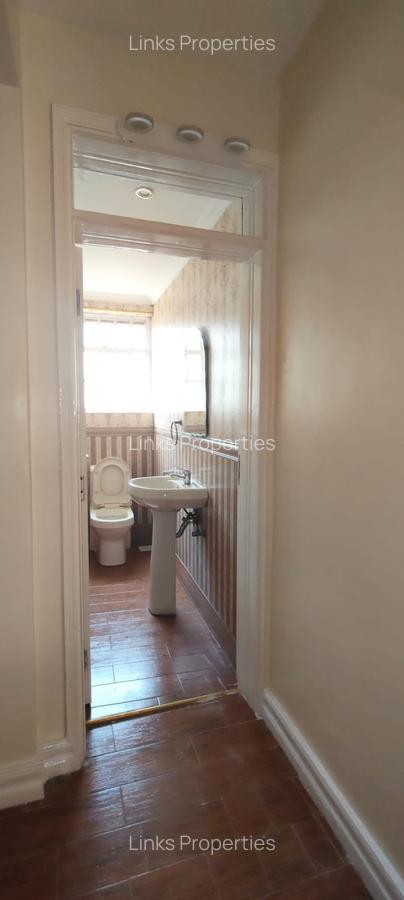 5 Bed Townhouse with En Suite at Karen - 8