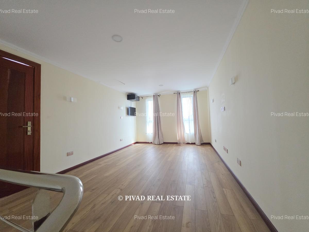 4 Bed Townhouse with Swimming Pool in Runda - 7