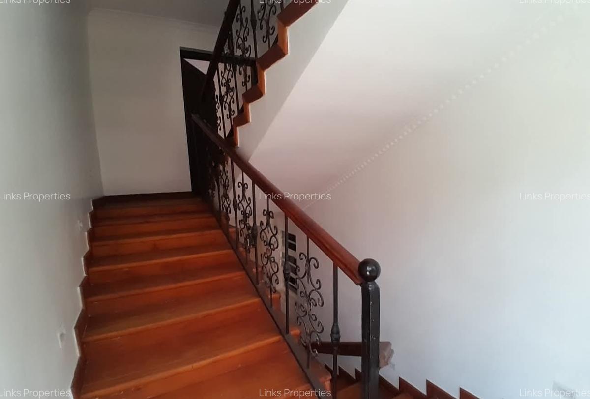 6 Bed Townhouse with En Suite at Karen - 6