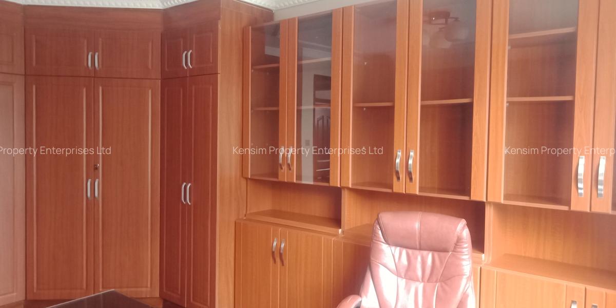 5 Bed Townhouse with En Suite in Kitisuru - 14