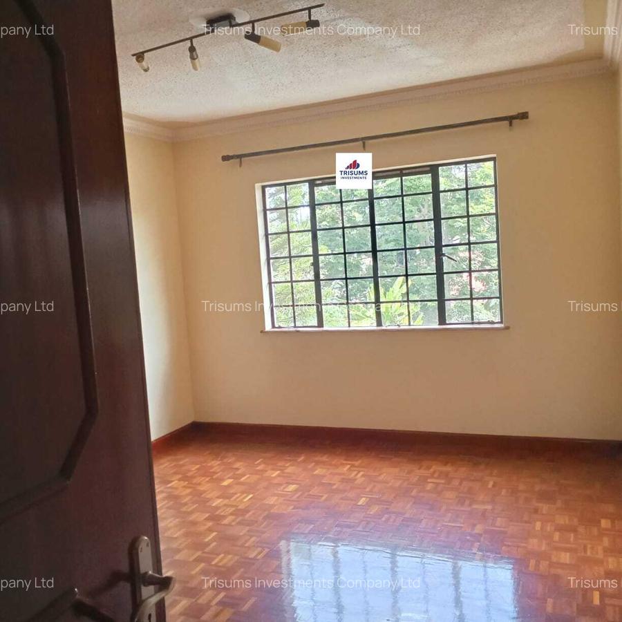 4 Bed Apartment with En Suite in Westlands Area - 5