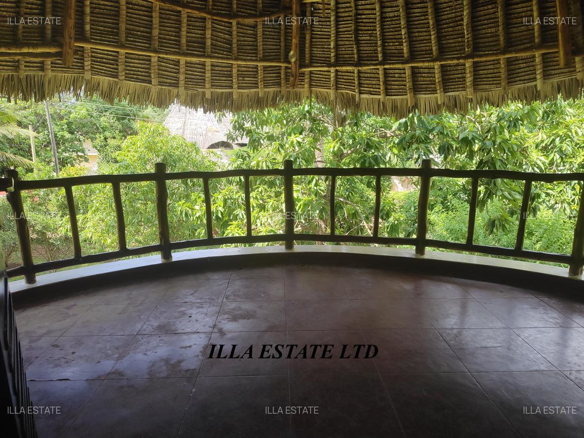 3 Bed Villa with En Suite at Diani Beach Road - 4