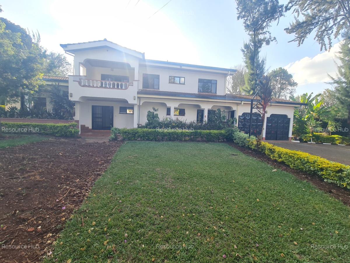 4 Bed House with En Suite at Nyari - 1