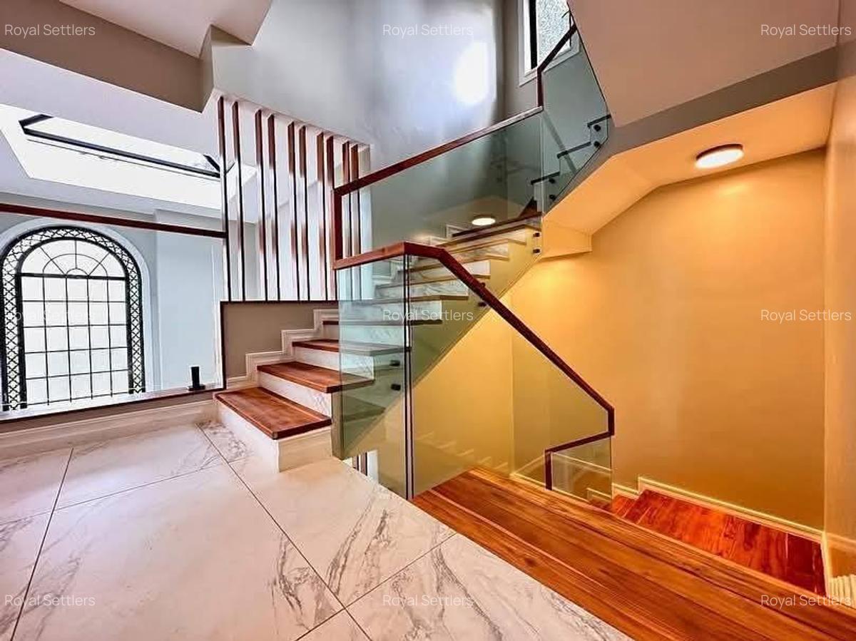 5 Bed Townhouse with En Suite at Loresho Ridge - 6