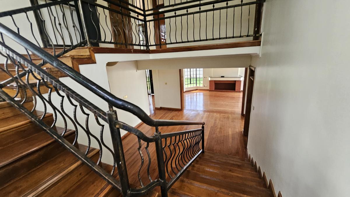 4 Bed Townhouse with En Suite in Kiambu Road - 4