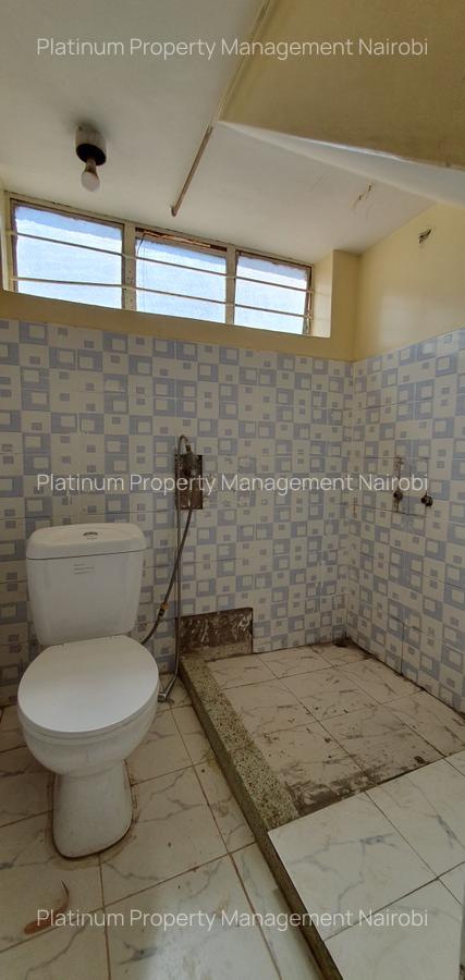 4 Bed House with Garden at Mpaka Rd - 13