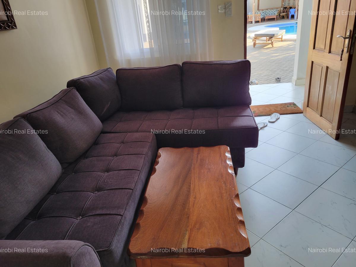 1 Bed House with En Suite in Diani - 4