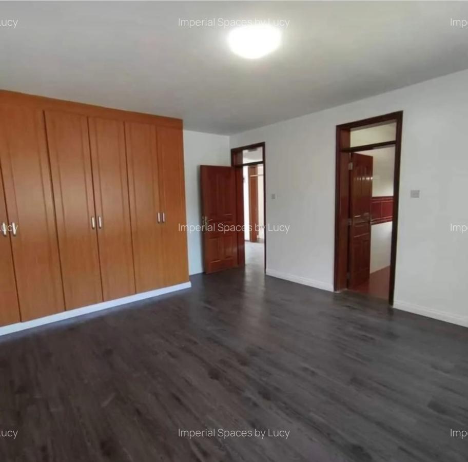 4 Bed Villa with En Suite in Riara Road - 6