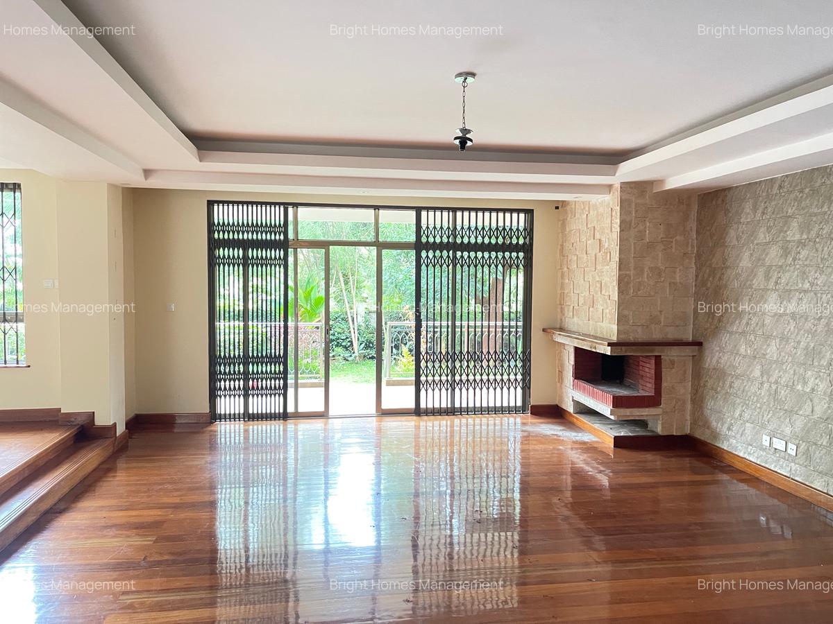 5 Bed Townhouse with Swimming Pool in Lavington - 13