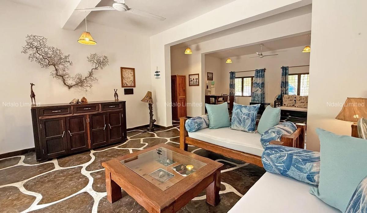 5 Bed Villa with Garden at Watamu - 13