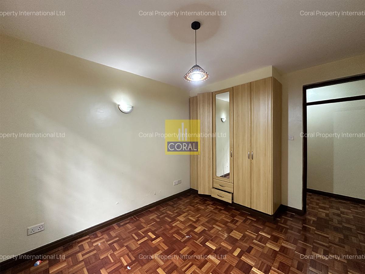 3 Bed Apartment in Riverside - 7