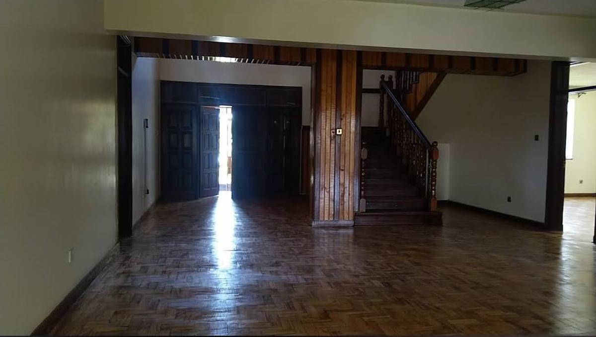 5 Bed Townhouse with En Suite at Runda Drive - Mimosa Court - Kiambu Road - 10