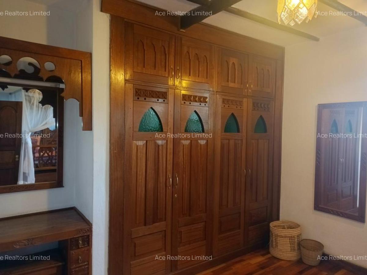 Furnished 65,700 ft² Commercial Property with Backup Generator at Rhapta Road - 8