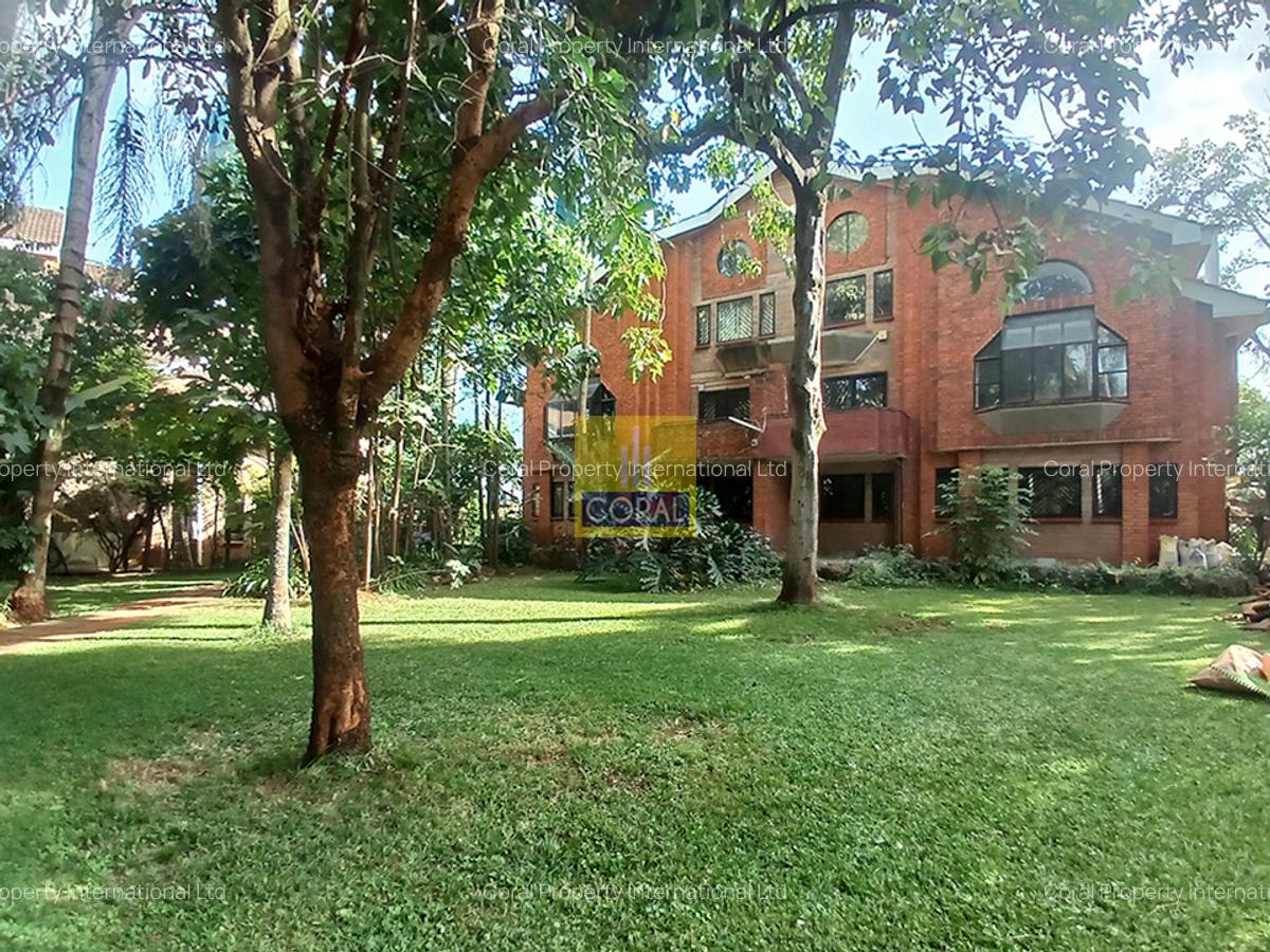 4 Bed Townhouse in Westlands Area - 2