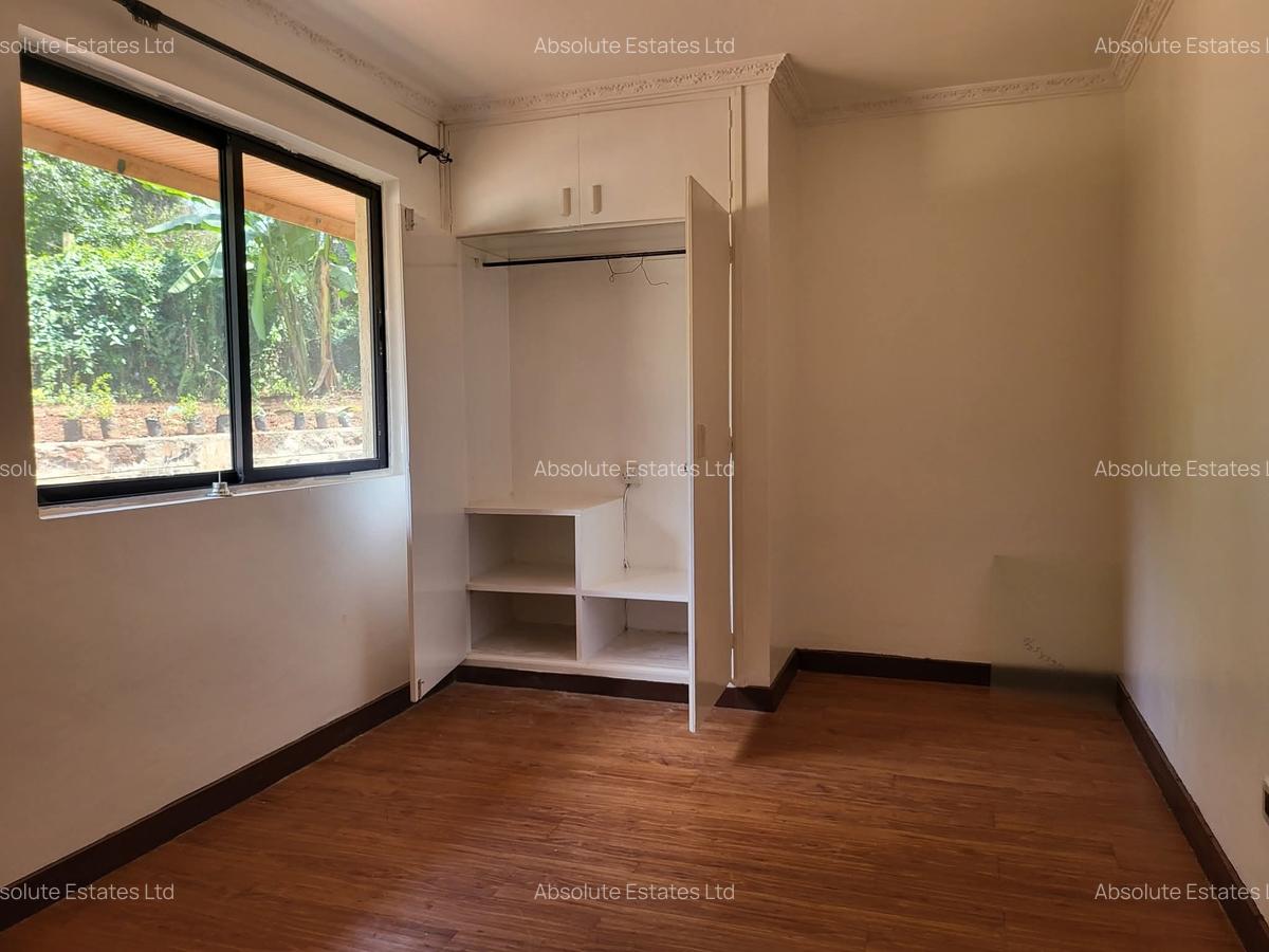 4 Bed House with En Suite in Loresho - 6