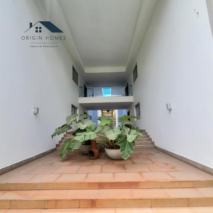 3 Bed Apartment with En Suite at Westlands - 4