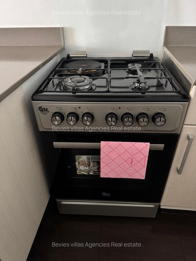 2 Bed Apartment with En Suite at Parklands - 9