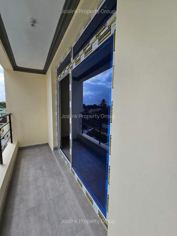3 Bed Apartment with En Suite at Mt Kenya - 12