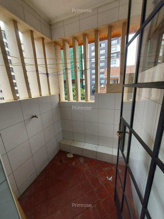 Studio Apartment with Swimming Pool in Kilimani - 8