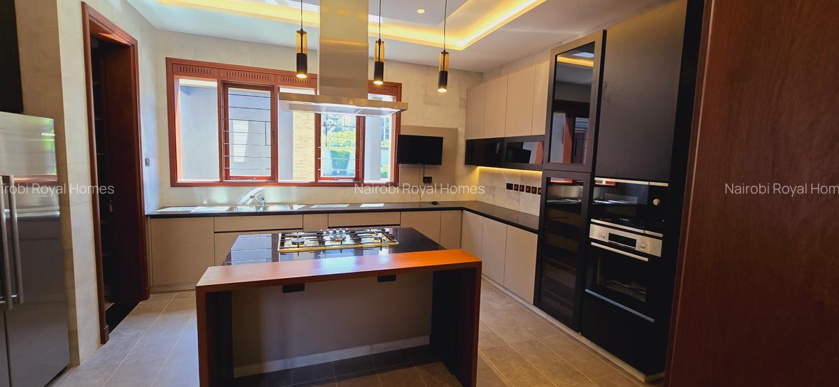 6 Bed House with En Suite at Panafrican Road - 19