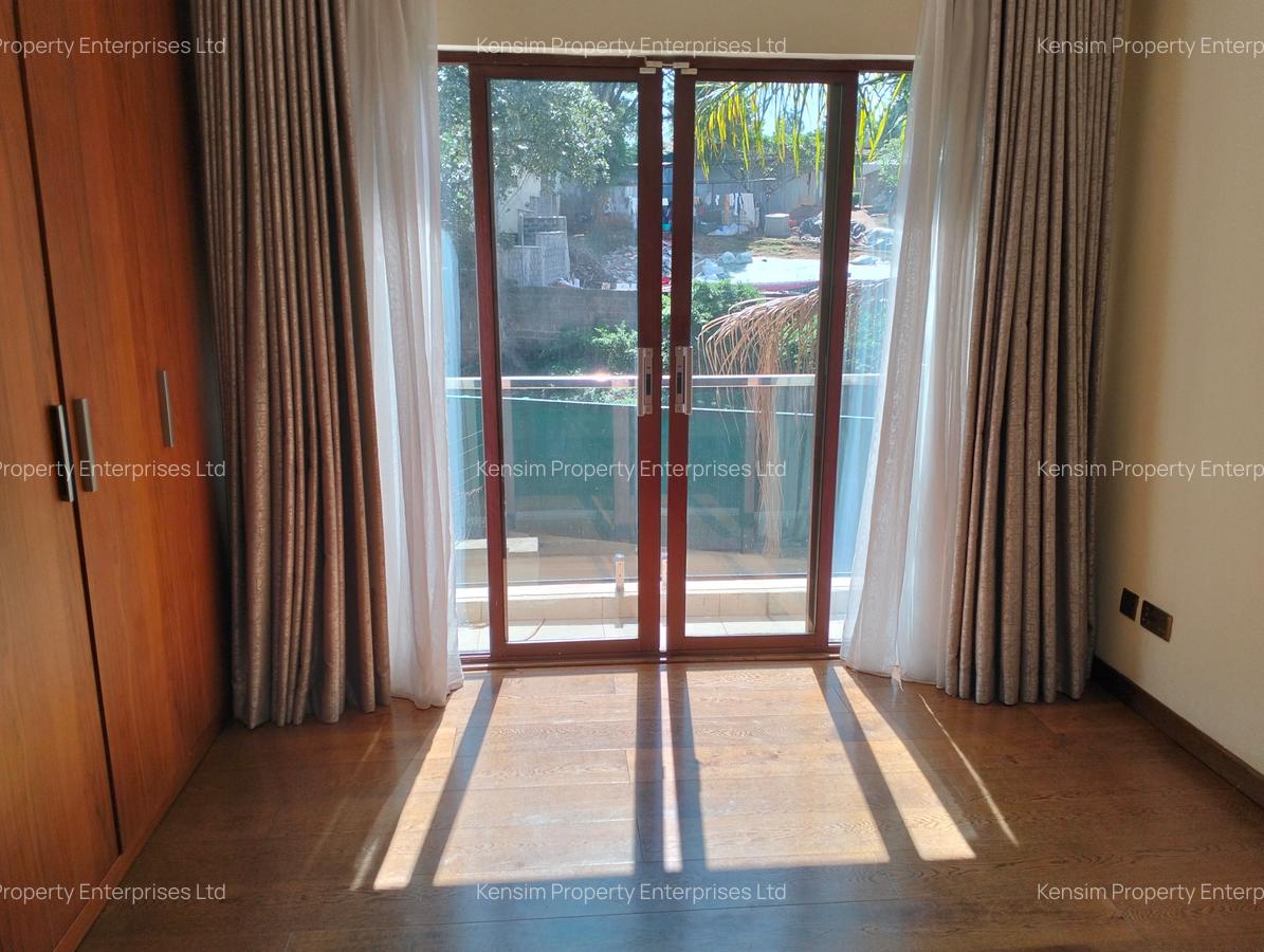 4 Bed Townhouse with En Suite in Lavington - 5