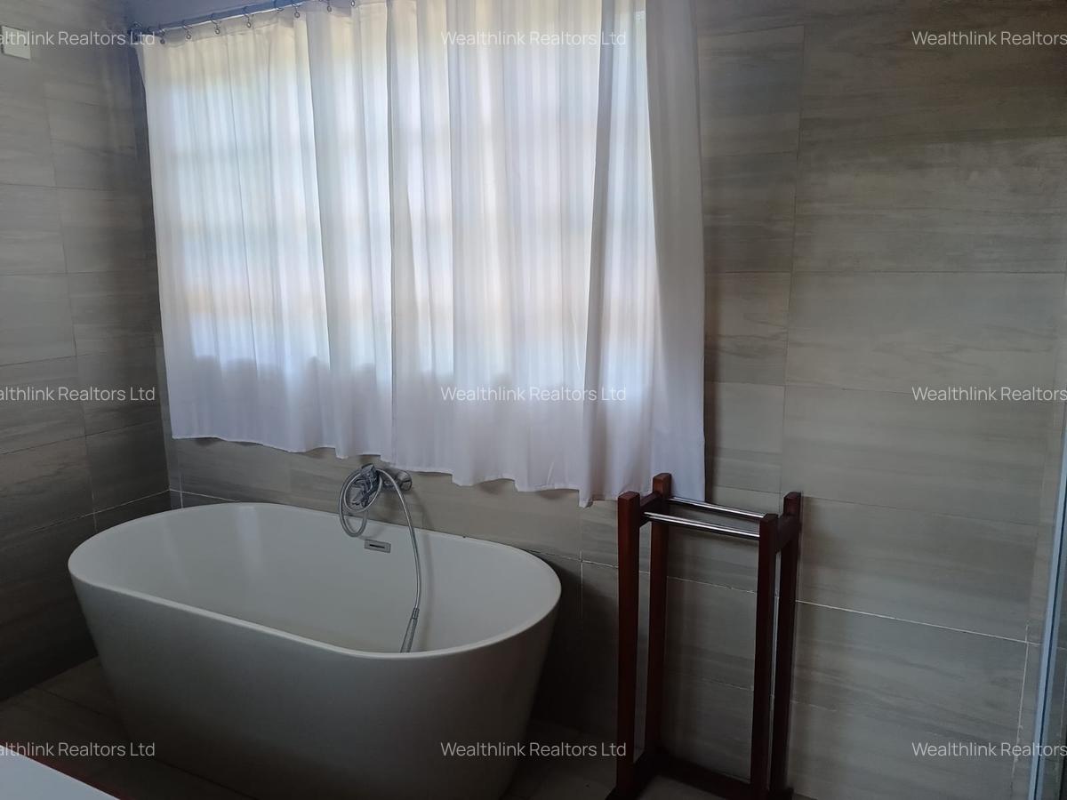 3 Bed House with En Suite at Garden Estate - 16