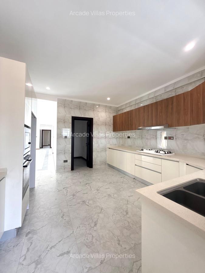 3 Bed Apartment with En Suite in Kileleshwa - 5