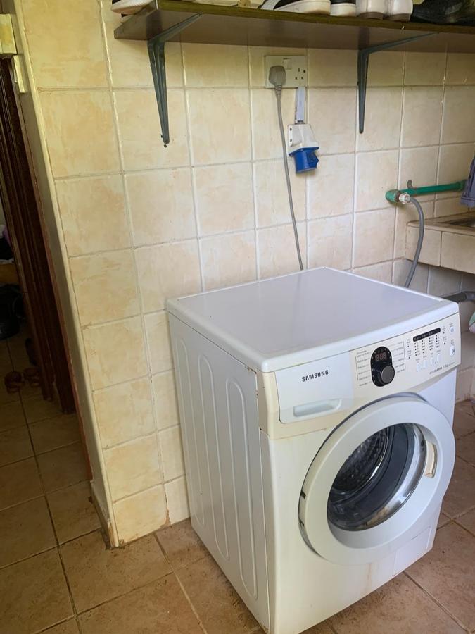 4 Bed House with En Suite in Kiambu Road - 7