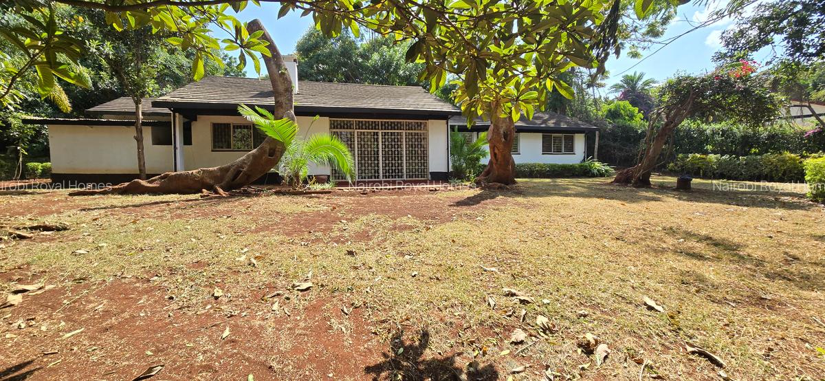 4 Bed House with En Suite at Loresho Crescent - 3