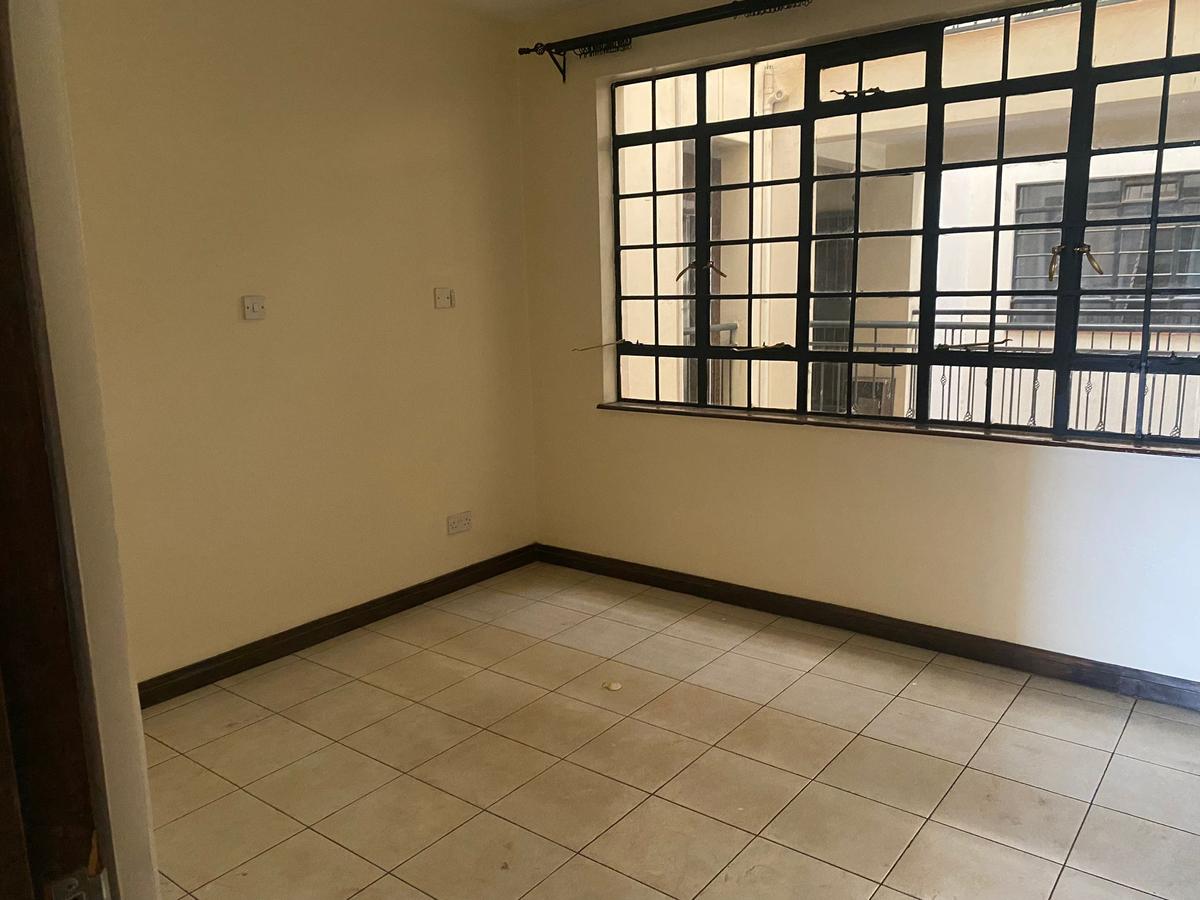 2 Bed Apartment with En Suite in Parklands - 13