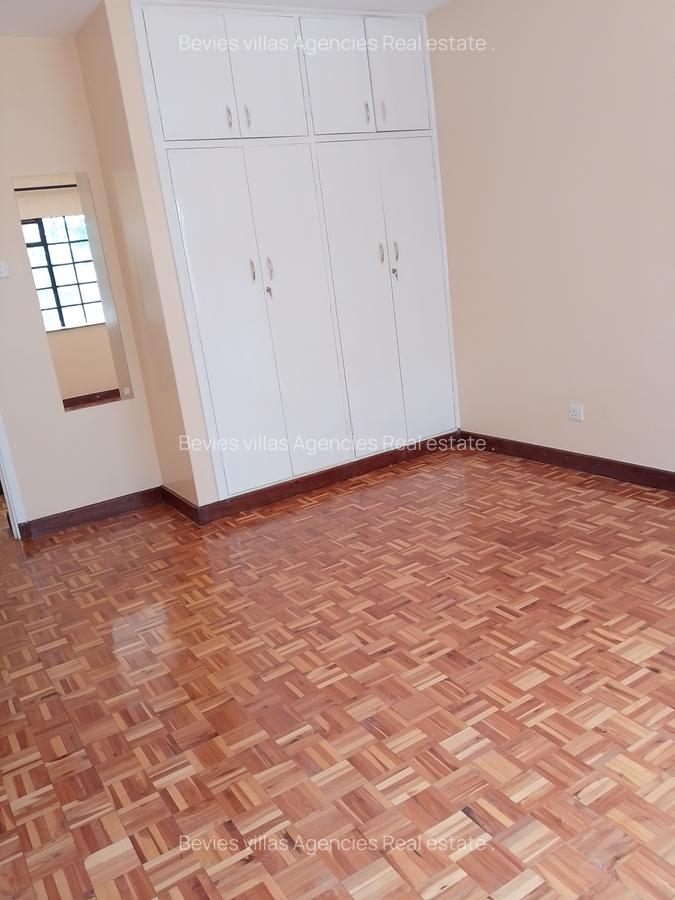 5 Bed Townhouse with En Suite at Westlands - 7